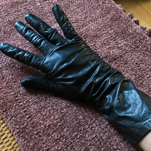 60’s French Kidskin Black Ladies Gloves / Historic Goldwater’s Dept. Store AZ - Picture 6 of 7